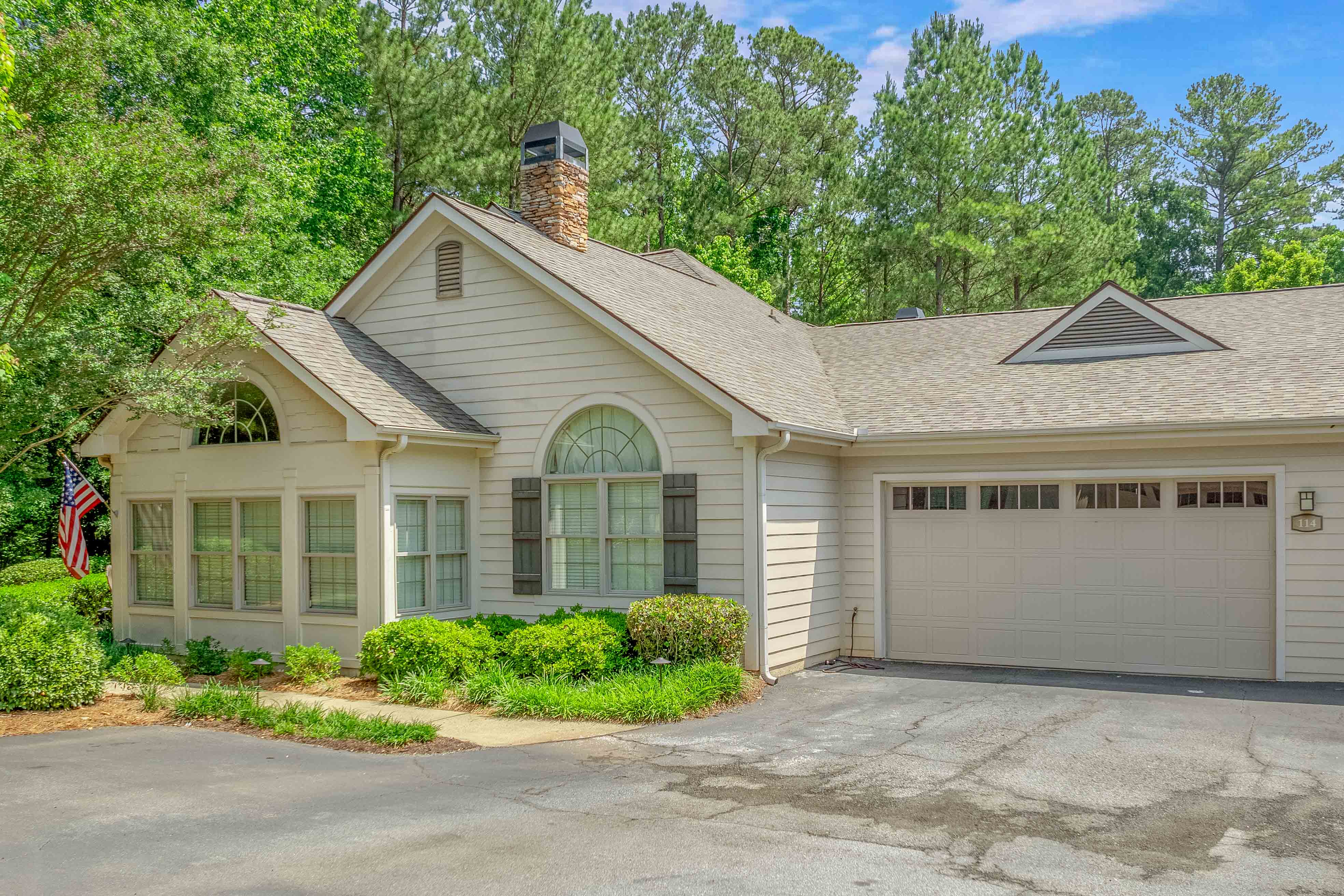 114 Edgewood Court image 1
